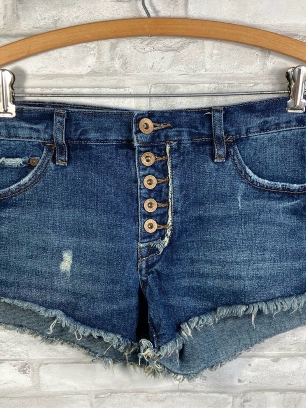 FREE PEOPLE Womens Cut Off Button Fly Denim Shorts 61855-16515125 Size 26
